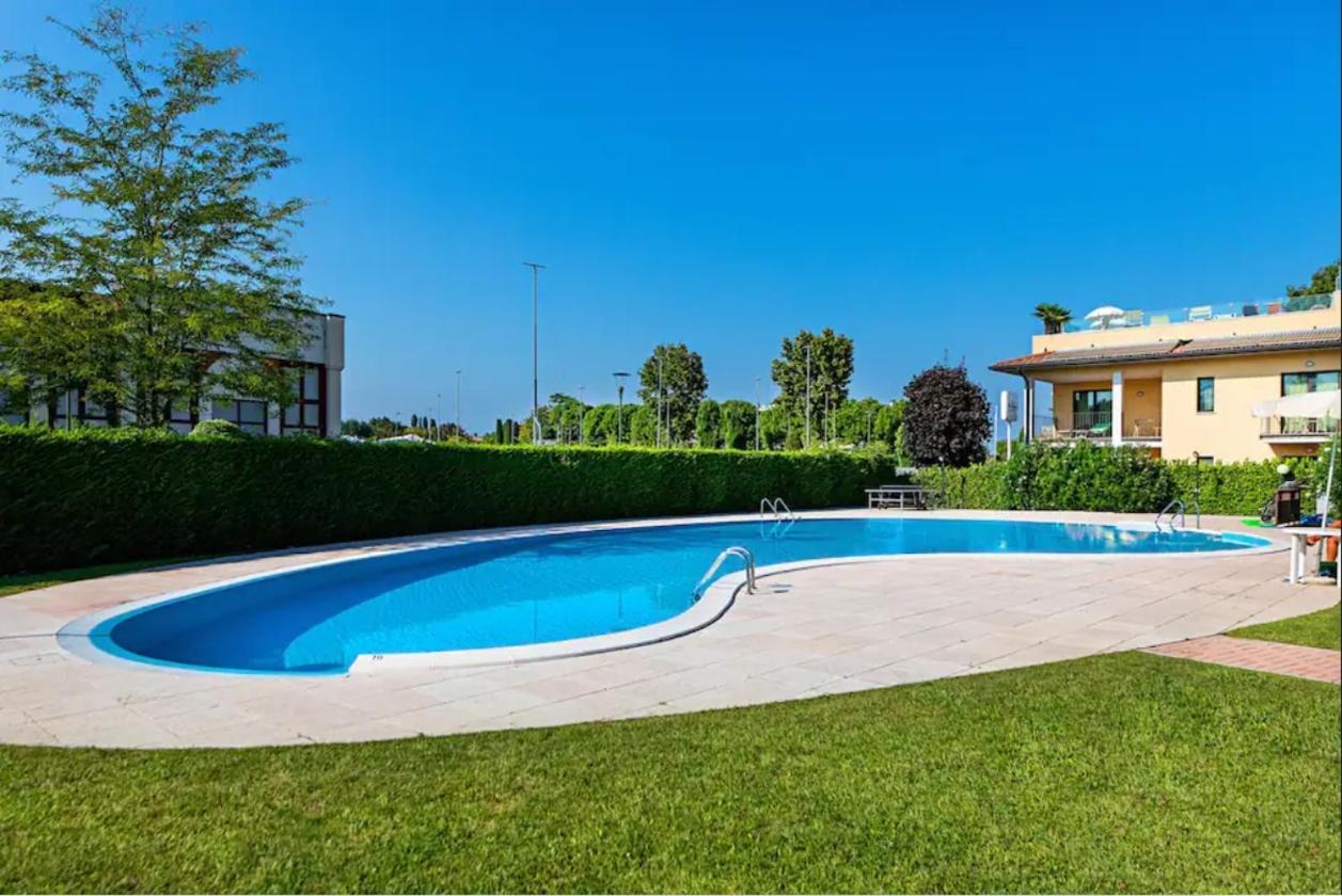 Dimora Nicola A Due Passi Dal Lago Sirmione Buitenkant foto